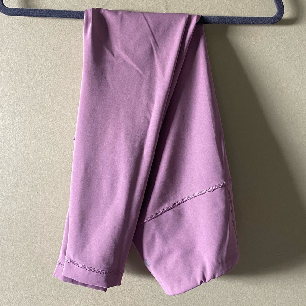 Athletic leggings